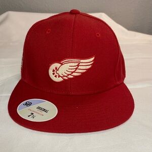Stall & Dean Detroit Red Wings Fitted Hat Size 7 3/4